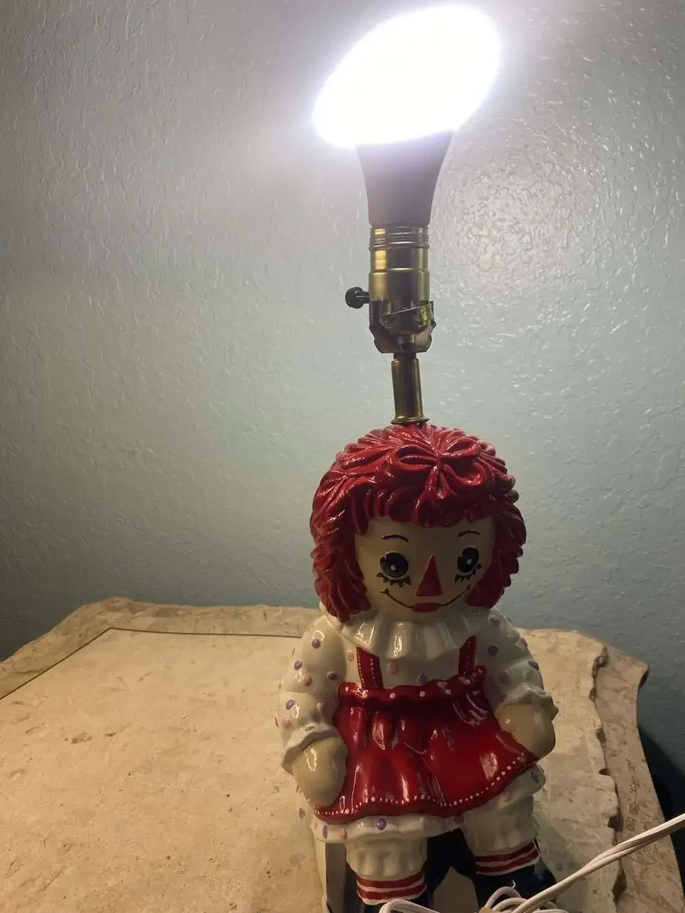 Vintage Raggedy Ann Ceramic Table Lamp Nursery Decor